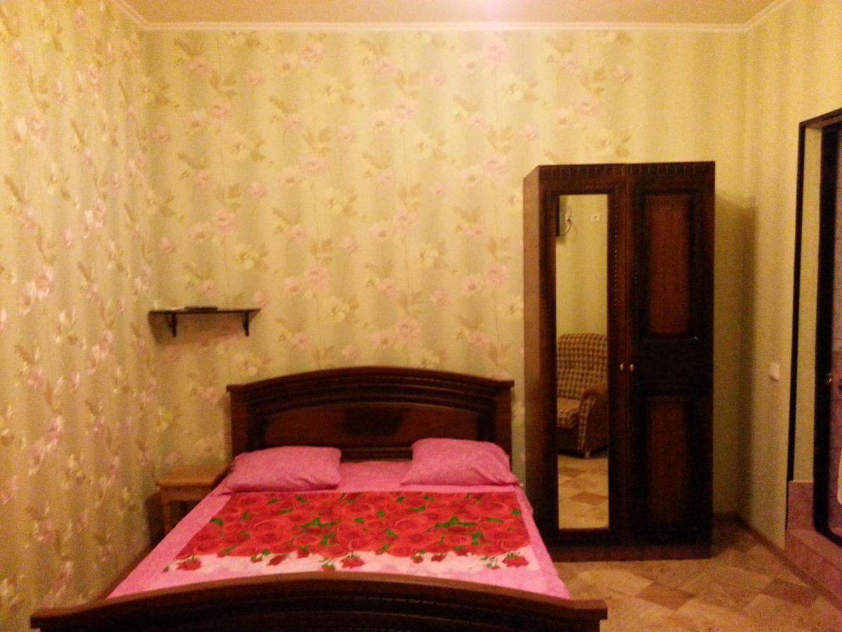 Orhidea Guest House Gagra Ngoại thất bức ảnh